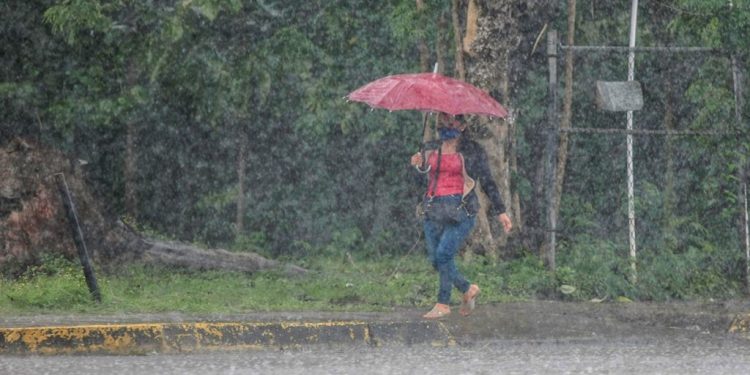 Frente frío 40 provocará lluvias fuertes en Tabasco este jueves; persistirá el calor