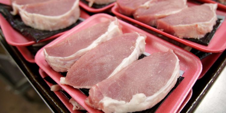 México revisará suspensión a la importación de carne de cerdo de España