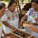 Apicultores mayas apuestan por el turismo regenerativo para proteger a las abejas y la selva