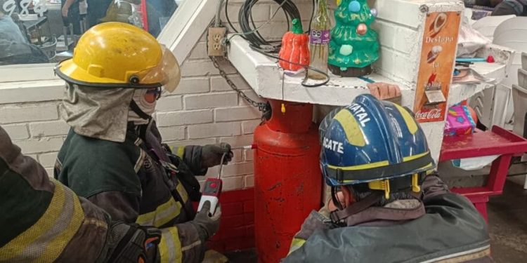 Falsa alarma por fuga de gas en supermercado de Cancún