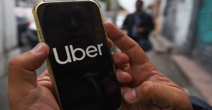 Uber no podrá operar en aeropuertos; Guardia Nacional retomará operativos