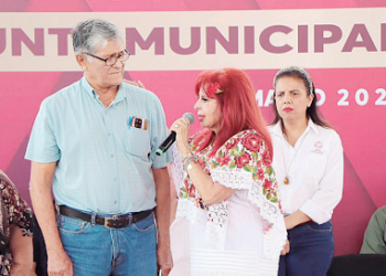 Impulsan bienestar en comunidades rurales de Champotón con obras y apoyos