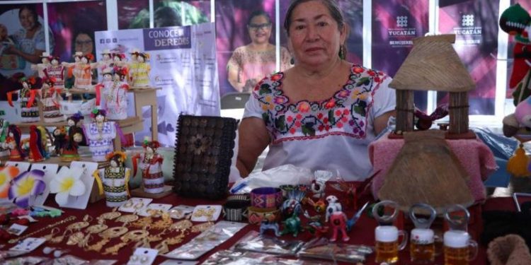 Historias de superación en la Feria Artesanal por los Derechos de las Mujeres