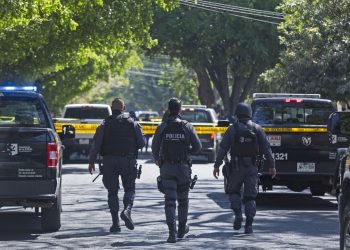 Informa Gobierno Capitalino que policías presumiblemente involucrados en robo millonario fueron vinculados a proceso