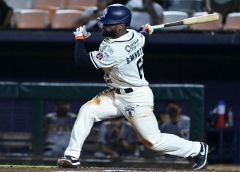 Los Tigres de Quintana Roo derrotaron 6-2 a los Leones de Yucatán en Cancún, en un juego dedicado a niñas y niños