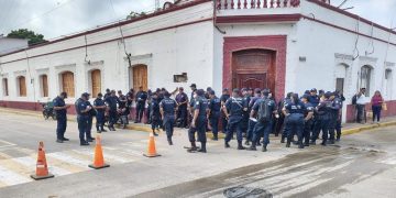 Policías de Jonuta mantienen paro; exigen cumplimiento de homologación salarial