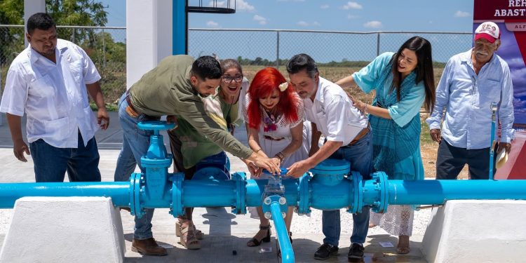 Layda Sansores inaugura sistema de agua potable en Bonfil con inversión de 7.5 mdp