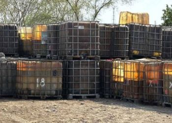 Aseguran más de 17 mil litros de hidrocarburo en cateo en Paraíso