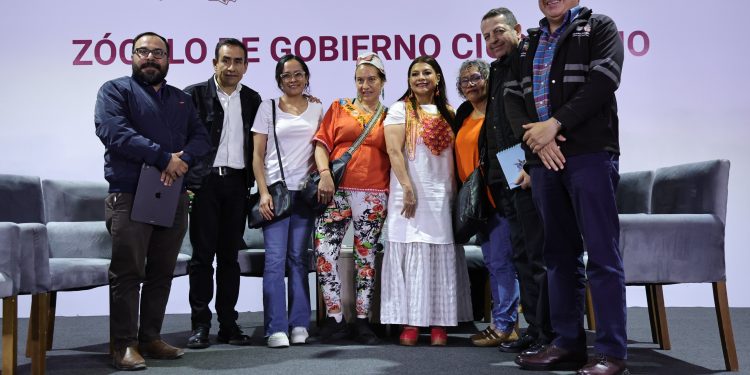 El gobierno de Clara Brugada atiende en audiencia ciudadana, a casi 4 mil personas; entre ellas, a comerciantes del Mercado La Nueva Viga