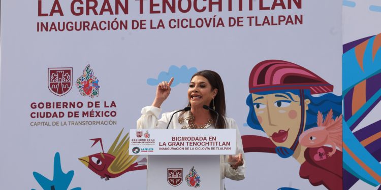 Inaugura Clara Brugada Ciclovía La Gran Tenochtitlán; Calzada de Tlalpan se transforma en la primera vía multimodal de la capital. Usar bicicleta en la ciudad es un acto revolucionario, afirma