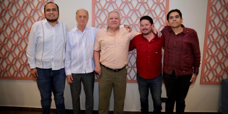 Rafael Marín Mollinedo encabeza encuentro en Playa del Carmen rumbo a la consolidación de la 4T en Quintana Roo