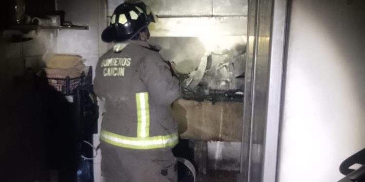 Van al alza incendios en Cancún; alertan por fugas de gas y fallas eléctricas