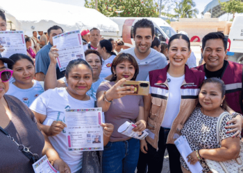 Estefanía Mercado acerca servicios con “Chambamanía” en Puerto Aventuras
