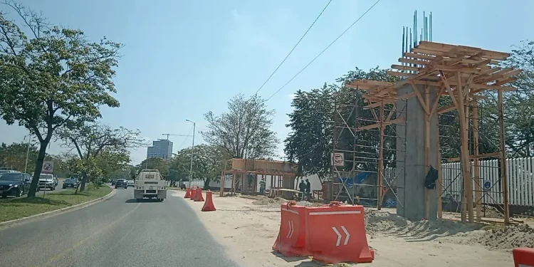 Mantendrán pasos peatonales en la Feria Tabasco pese a nuevo puente