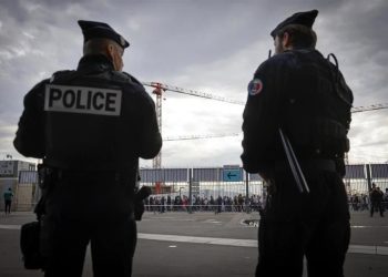 Horror en Francia: investigan a hombre por abusar de decenas de niños y grabar los ataques