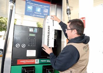 Gobierno federal advierte a gasolineras por aumentos injustificados en combustibles