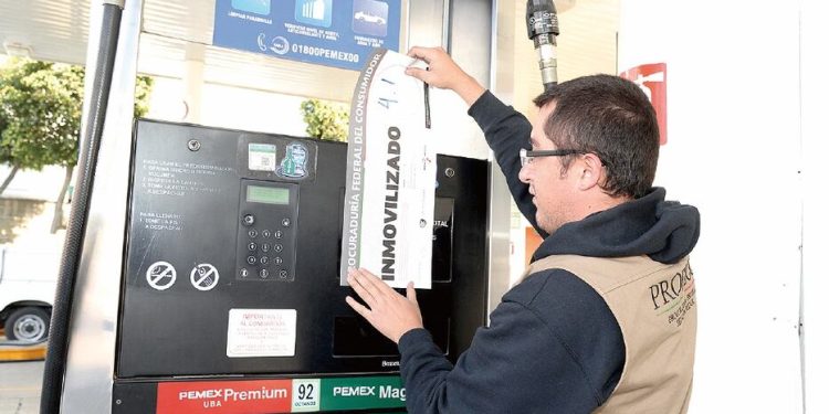 Gobierno federal advierte a gasolineras por aumentos injustificados en combustibles