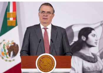 Investigan a Marcelo Ebrard por estancia de su hijo en embajada en Reino Unido