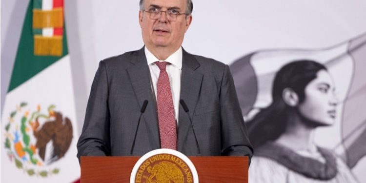 Investigan a Marcelo Ebrard por estancia de su hijo en embajada en Reino Unido