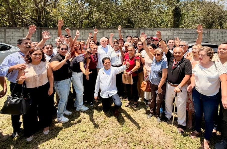 Chetumal arropa a Rafael Marín en un encuentro genuino marcado por la cercanía y la memoria política.