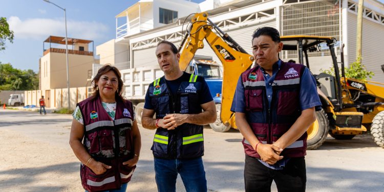 DIGNIFICAN CALLES DE LA COLONIA YA’AX TULUM CON JORNADA DE LIMPIEZA