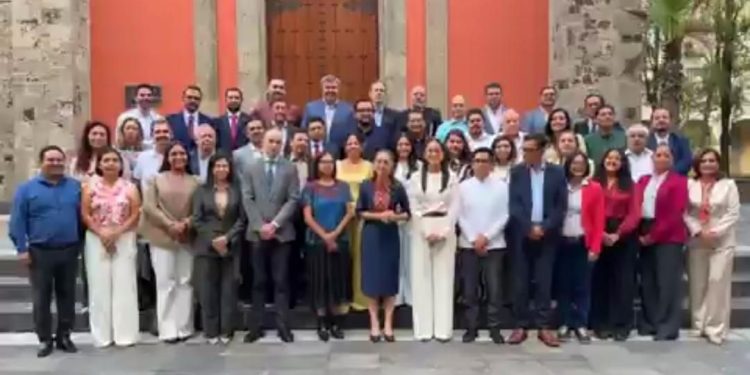 Rafa Marín presente en el relevo de la Secretaría de Bienestar: Leticia Ramírez asume el cargo.