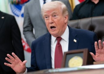 Trump plantea retomar negociaciones con Irán esta semana