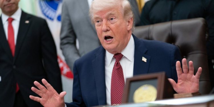 Trump plantea retomar negociaciones con Irán esta semana