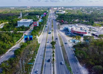 Avanza proyecto de corredor urbano en el centro de Cancún