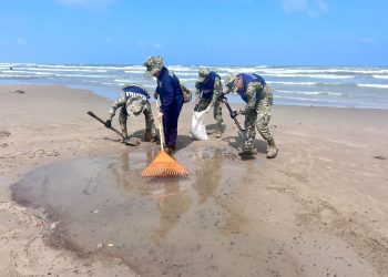 Retiran más de 889 toneladas de hidrocarburo en playas del Golfo de México