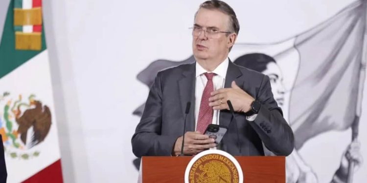 SRE alista nuevas normas para uso de embajadas tras polémica por hijo de Ebrard