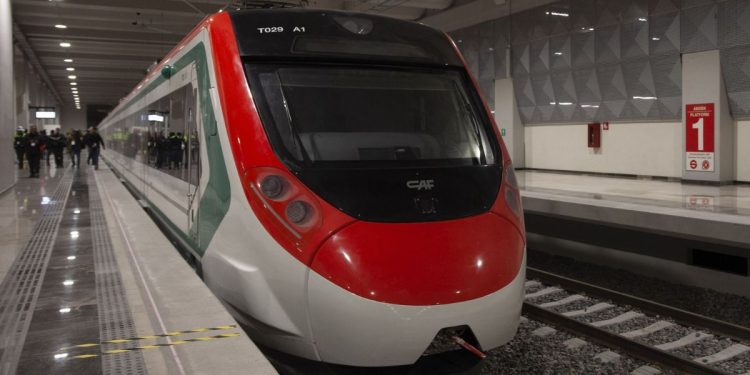Se retrasa apertura del Tren Lechería–AIFA por falta de certificación
