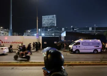 Tragedia en estadio de Perú deja un muerto y más de 60 heridos
