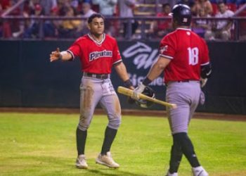 Piratas de Campeche inauguran temporada en casa ante Tigres de Quintana Roo