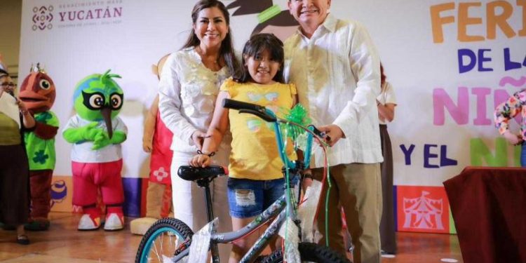 Celebran a las infancias yucatecas con festival familiar en el Siglo XXI