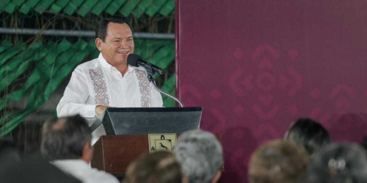 Gobierno de Yucatán atiende planteamientos de familias de Kanasín
