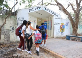 Quintana Roo avanza en protocolo de “Mochila Segura” con participación de padres