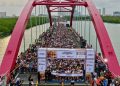 Miles de cancunenses celebran apertura del puente vehicular Nichupté con carrera conmemorativa