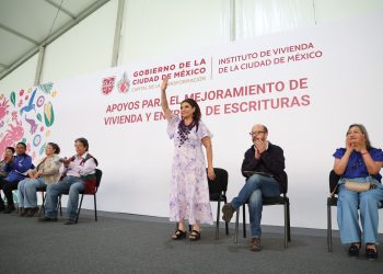 Entrega Clara Brugada más de 4 mil créditos de vivienda y 500 escrituras en beneficio de familias capitalinas