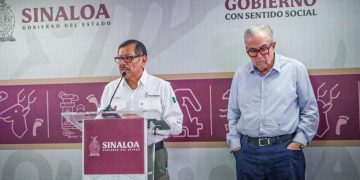 Exfuncionarios de Sinaloa se entregan en EU y aumenta presión sobre entorno de Rocha Moya
