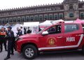 Atienden Cuerpos de Emergencia de la Ciudad de México deflagración en la Plancha del Zócalo