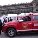 Atienden Cuerpos de Emergencia de la Ciudad de México deflagración en la Plancha del Zócalo