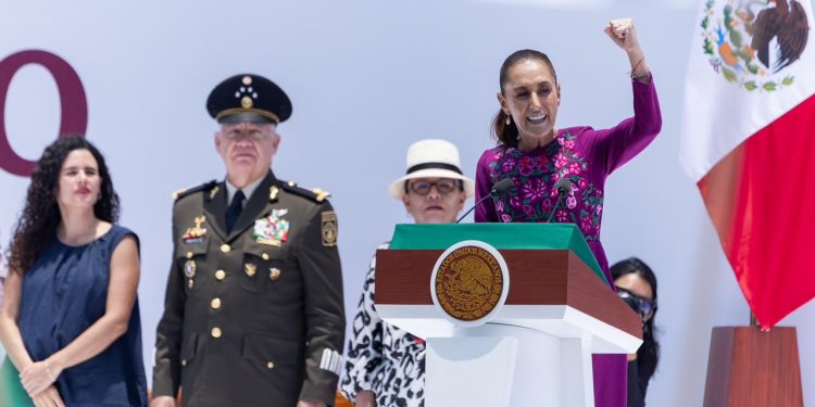 «México no es piñata de nadie»: Sheinbaum frena injerencia de EE. UU. en informe por sus dos años de gobierno