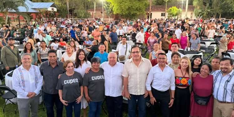 Rafa Marín arropa al magisterio y llama a fortalecer los principios de la transformación en Quintana Roo