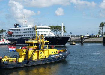 Crucero afectado por brote de hantavirus llega a Rotterdam para desinfección y cuarentena
