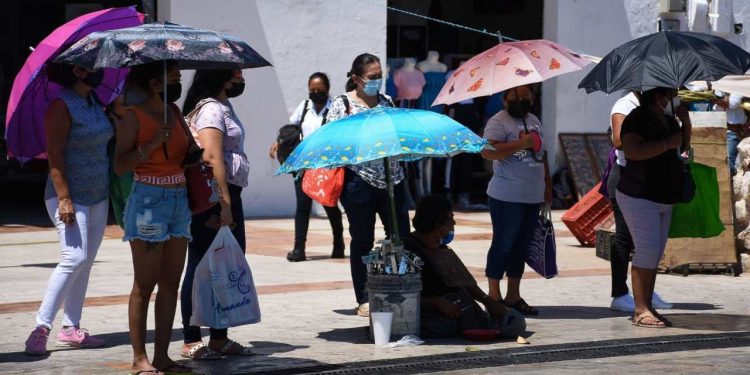 Continúan temperaturas extremas en Campeche por intensa ola de calor