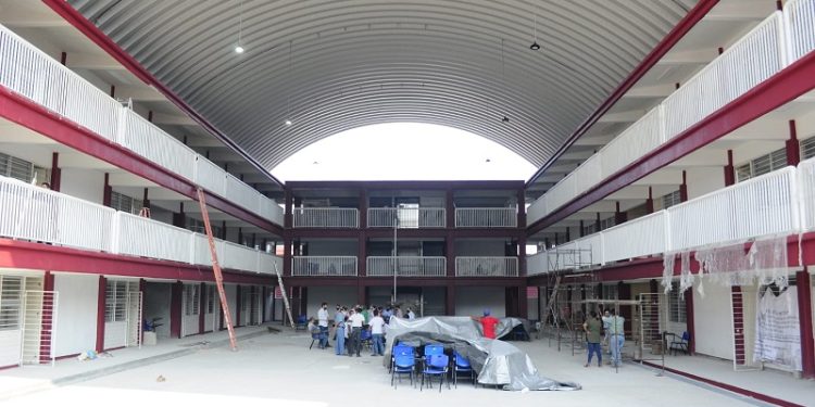 Destinan 130 millones de pesos para mejorar escuelas en Villahermosa