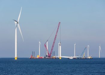 Quintana Roo analiza generar electricidad mediante barcos para atender demanda energética