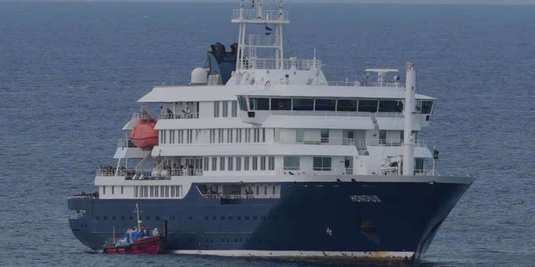 Suben a nueve los posibles casos de hantavirus ligados al crucero MV Hondius