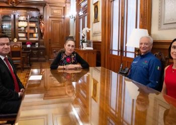 Sheinbaum releva a Víctor Rodríguez y nombra nuevo director de Pemex